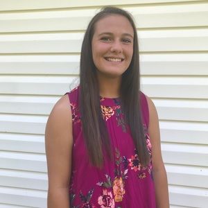 Meet your Posher, Kayla